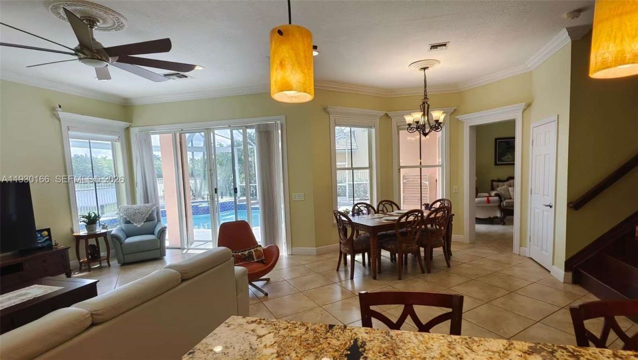 1035 Waterside Cir, Weston, FL 33327 Photo