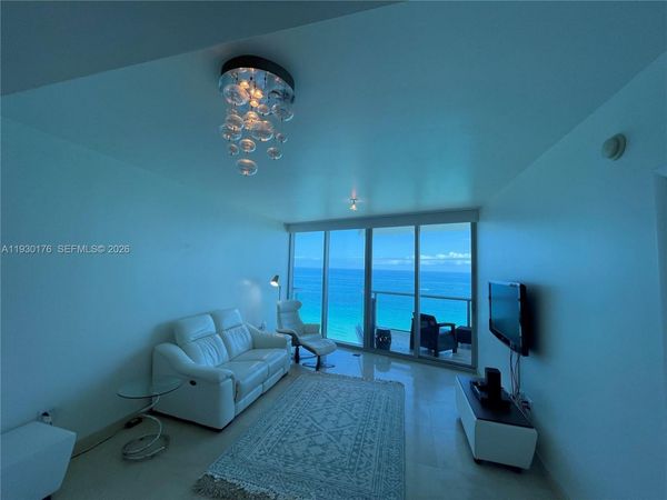 17001 Collins Ave, Unit 1806, Sunny Isles Beach, FL 33160
