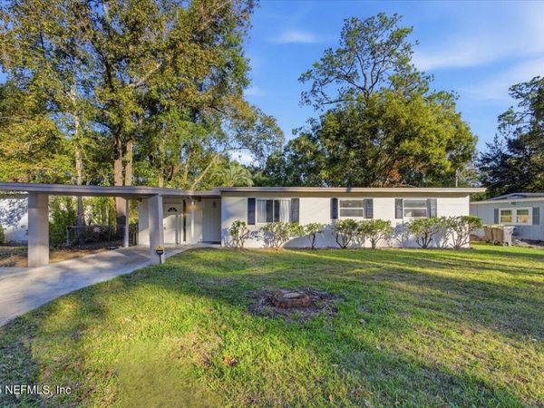 909 LA MARCHE Drive, Jacksonville, FL 32205