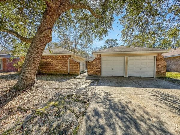 221 LAKE TAHOE Drive, Slidell, LA 70461