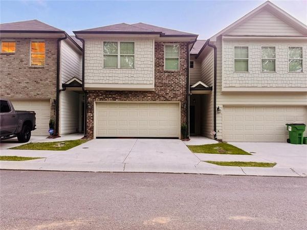 181 Dewey Road, Unit 70, Lilburn, GA 30047