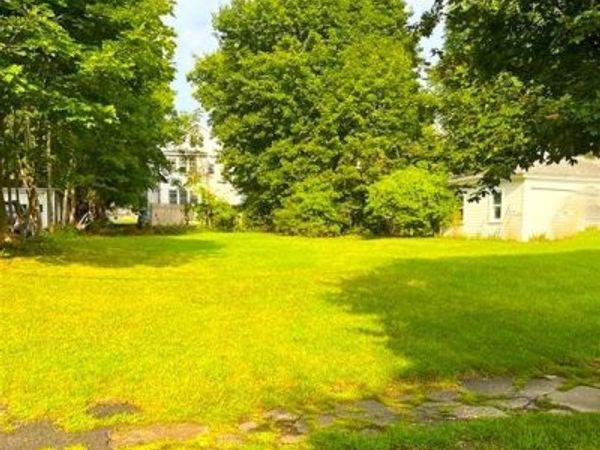 310 Buckingham Avenue, Unit 12, Syracuse, NY 13210