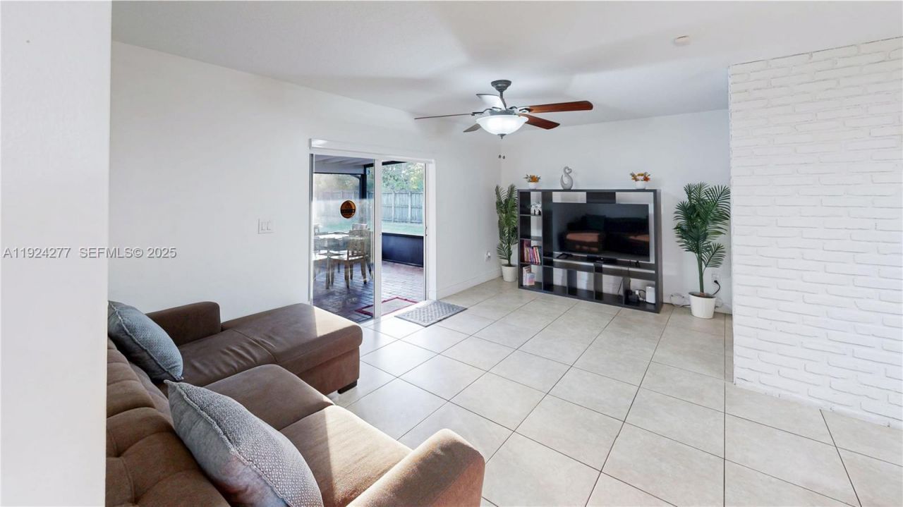 29725 SW 168th Ct, Homestead, FL 33030 Photo