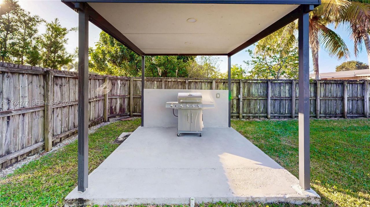 29725 SW 168th Ct, Homestead, FL 33030 Photo