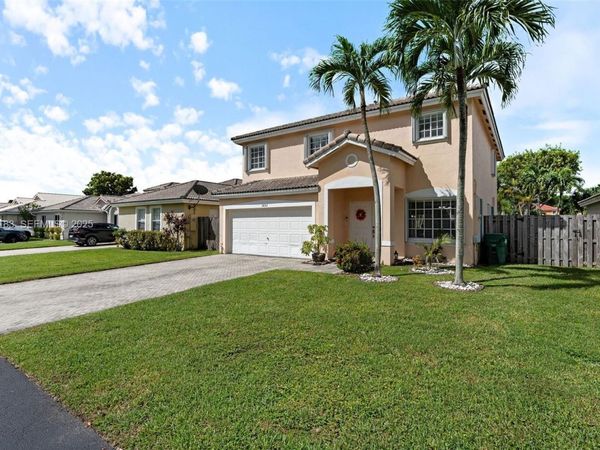 14152 SW 154th Ct, Miami, FL 33196