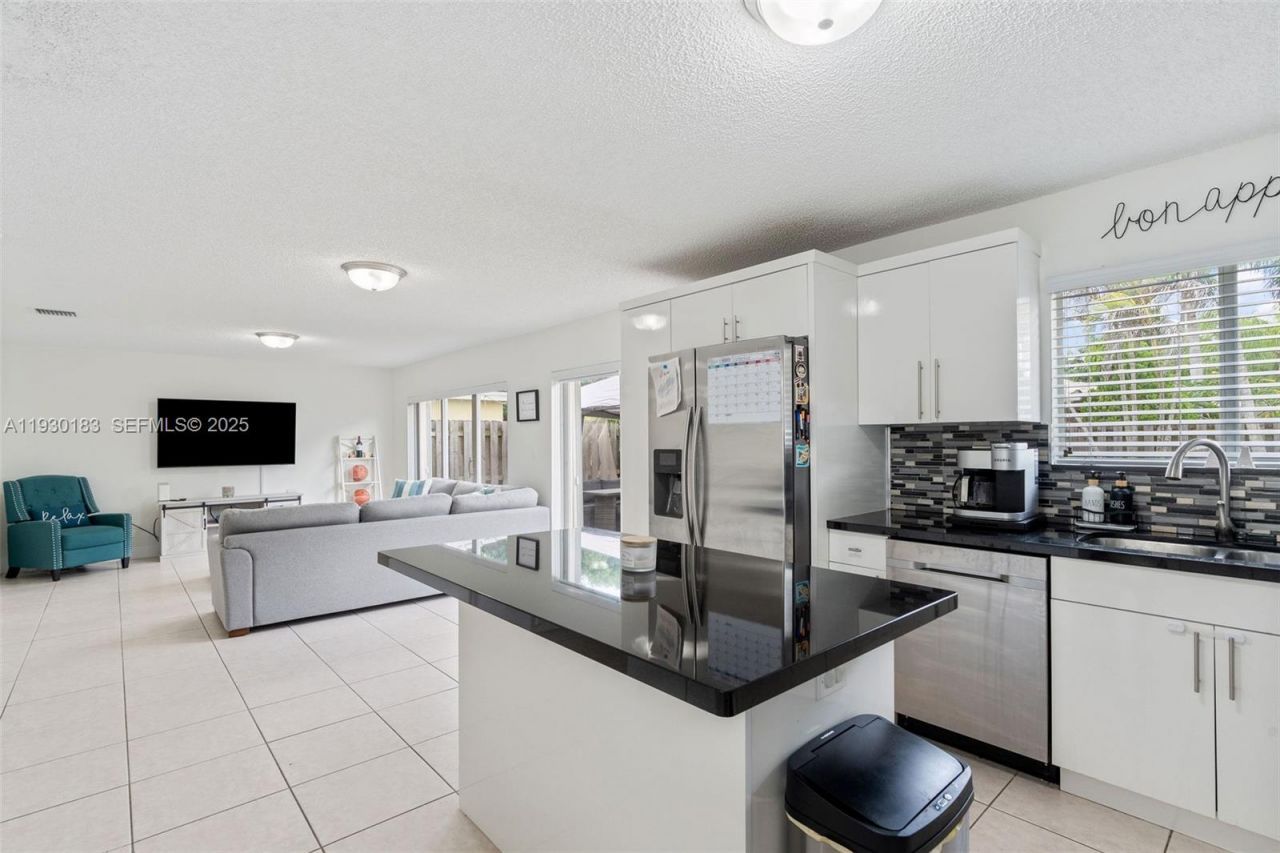 14152 SW 154th Ct, Miami, FL 33196 Photo