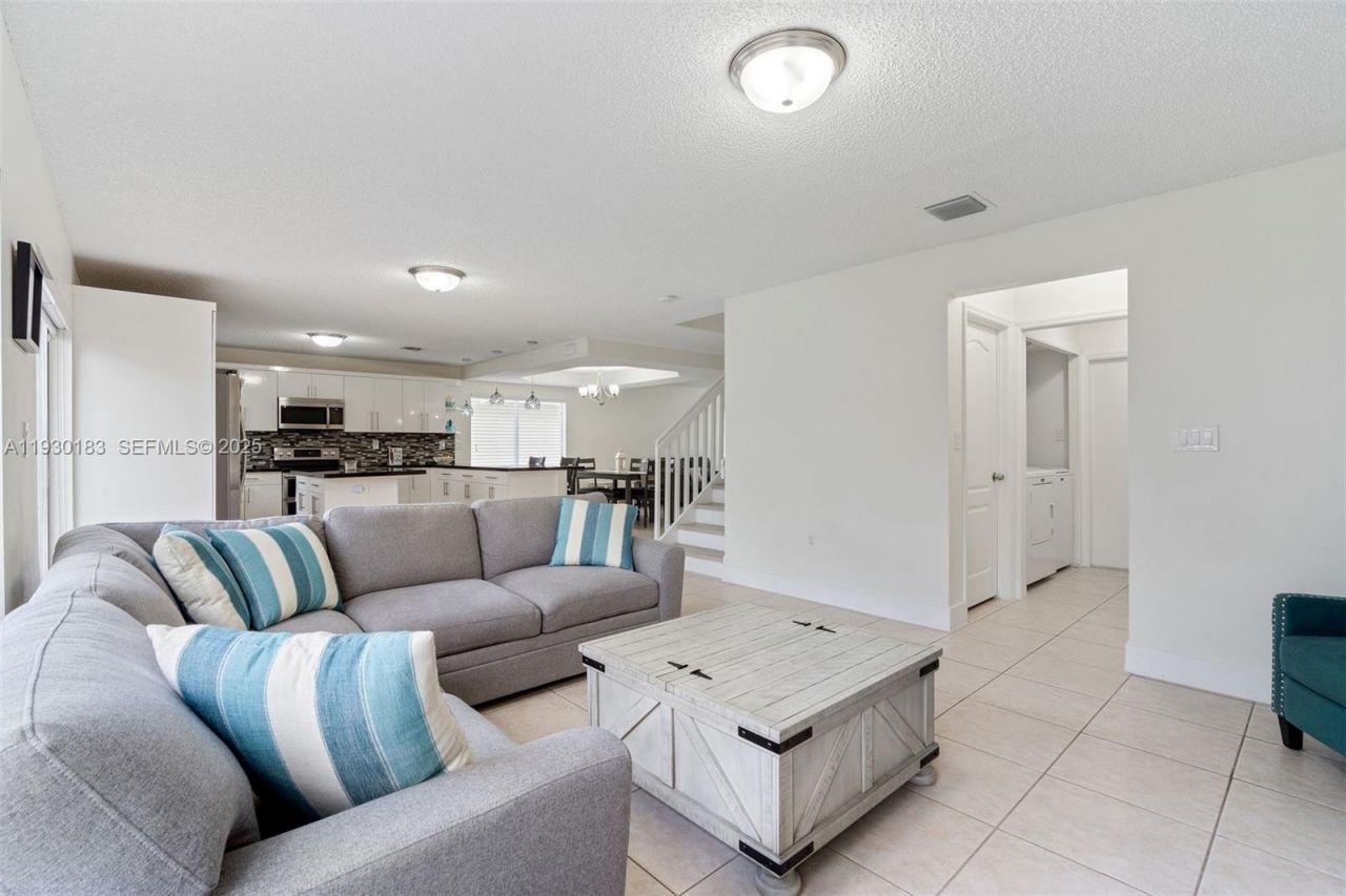 14152 SW 154th Ct, Miami, FL 33196 Photo