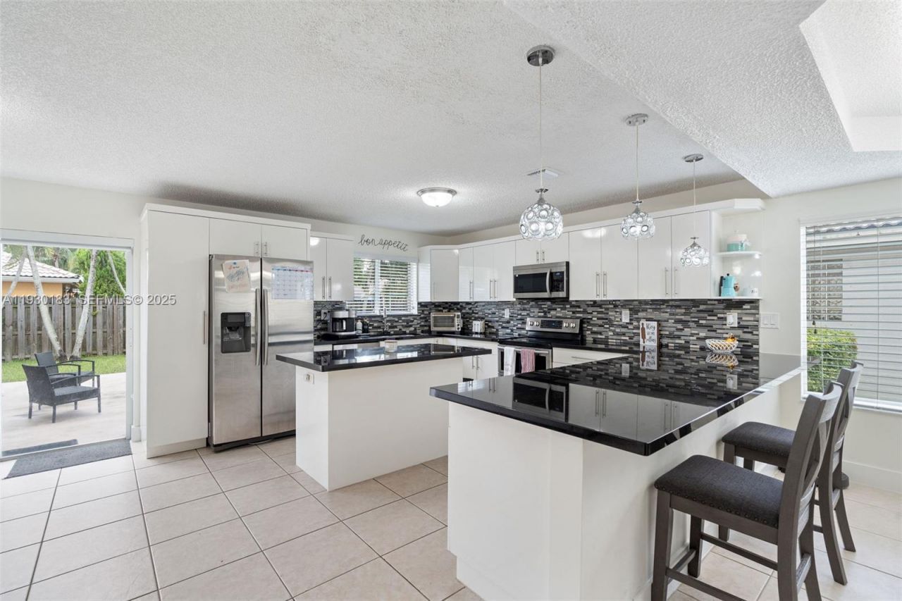 14152 SW 154th Ct, Miami, FL 33196 Photo