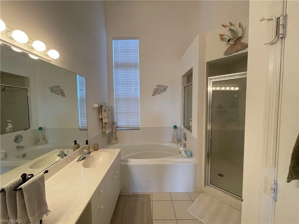 25232 Pelican Creek Cir, Unit 202, Bonita Springs, FL 34134 Photo