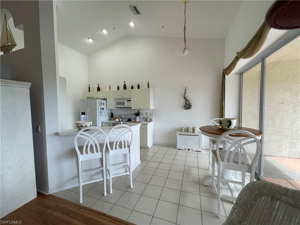 25232 Pelican Creek Cir, Unit 202, Bonita Springs, FL 34134 Photo