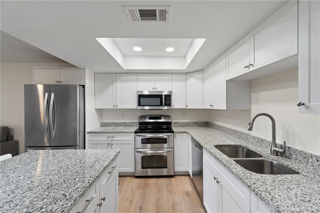 511 SW South River Drive, Unit 104, Stuart, FL 34997 Photo