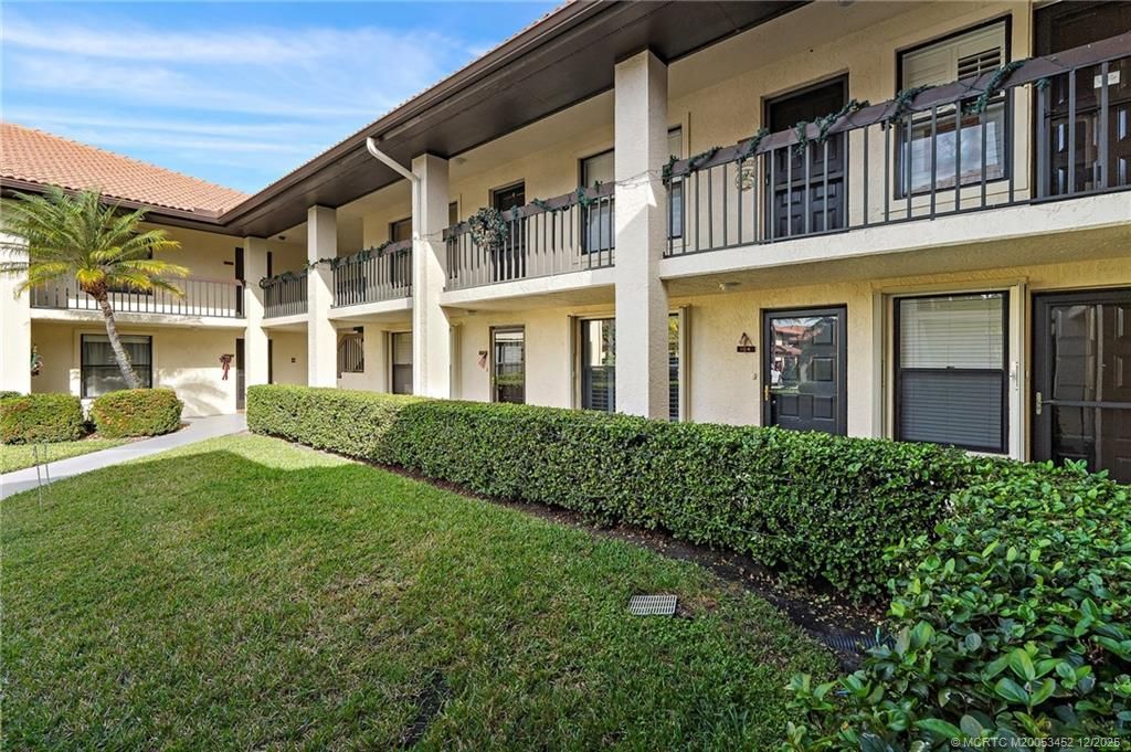 511 SW South River Drive, Unit 104, Stuart, FL 34997 Photo