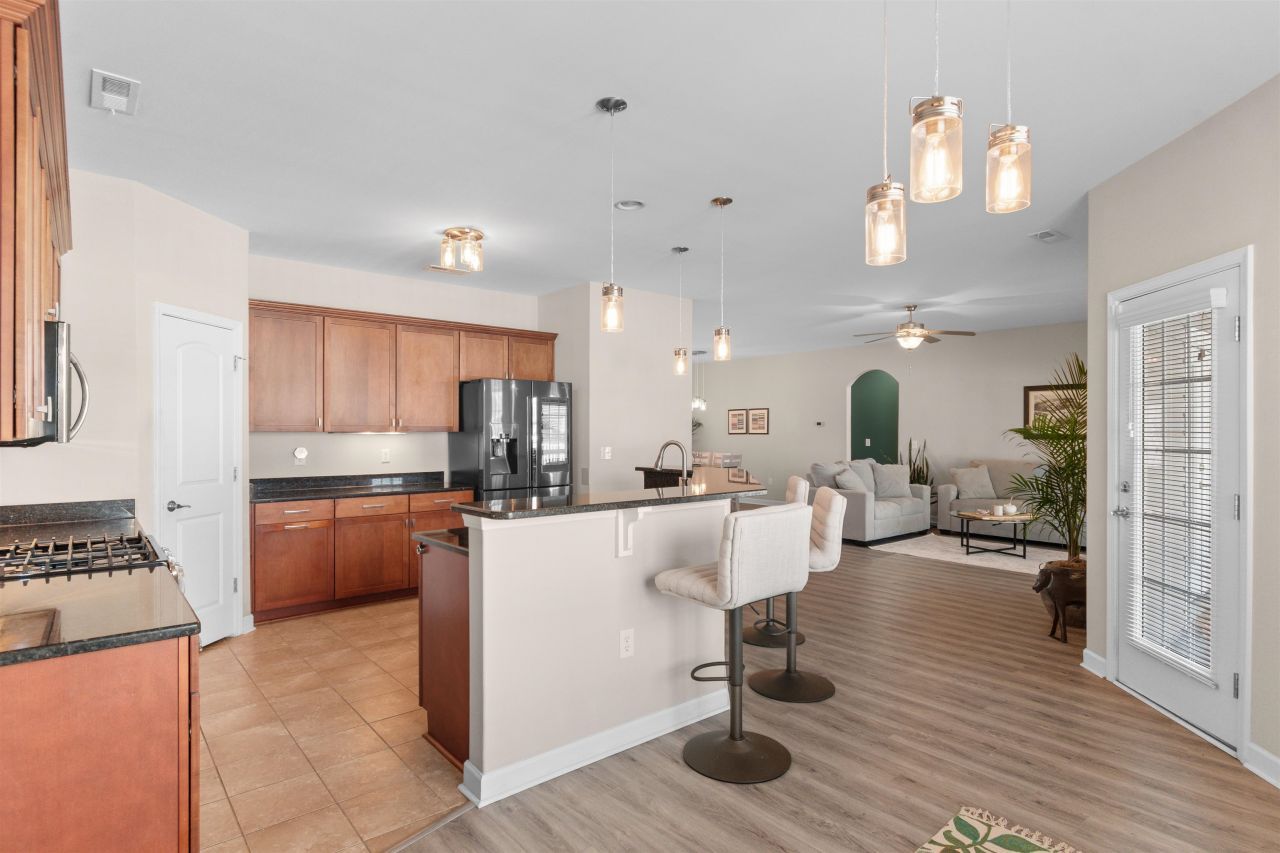 530 Tourmaline Dr. Photo 15