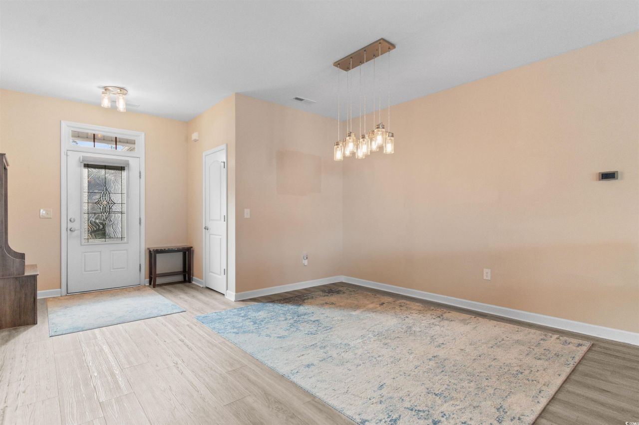 530 Tourmaline Dr. Photo 8