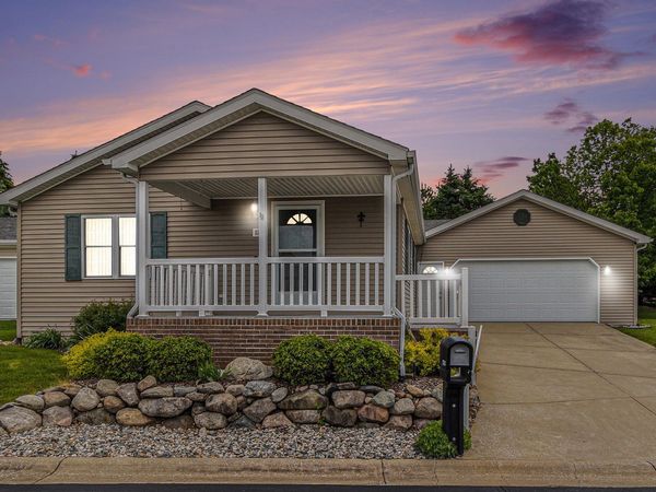 5280 Beardsley Court, Kalamazoo, MI 49004