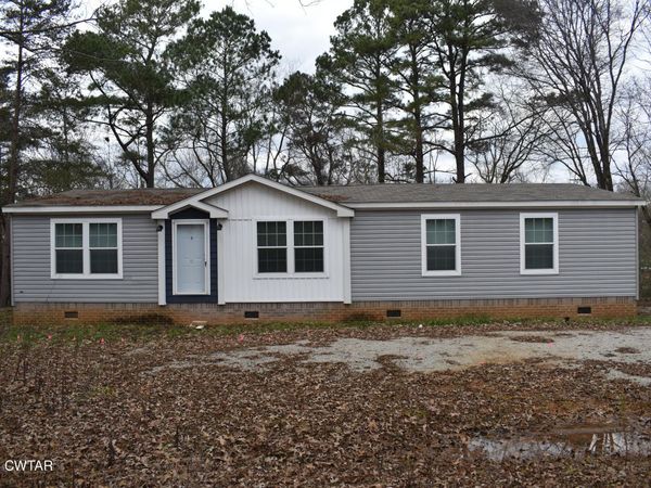 45 Barnhill Street, Lexington, TN 38351