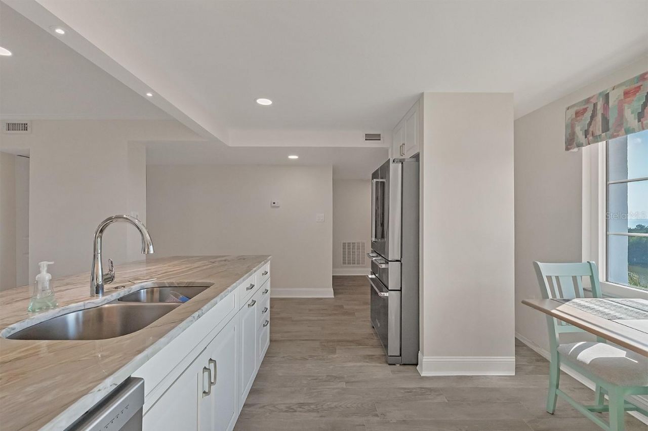 9397 Midnight Pass Road, Unit 501, Sarasota, FL 34242 Photo