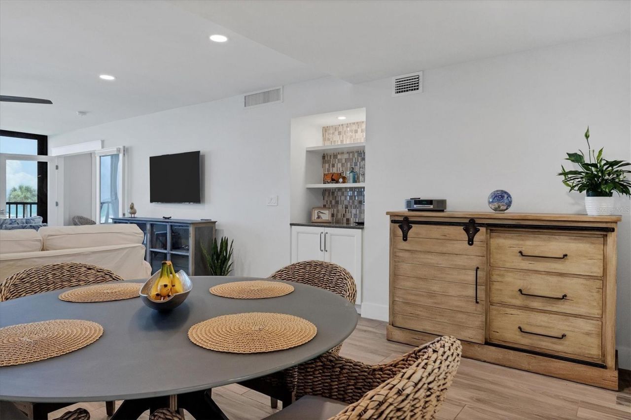 5740 Midnight Pass Road, Unit 303F, Sarasota, FL 34242 Photo
