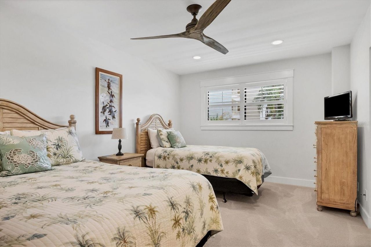 5740 Midnight Pass Road, Unit 303F, Sarasota, FL 34242 Photo