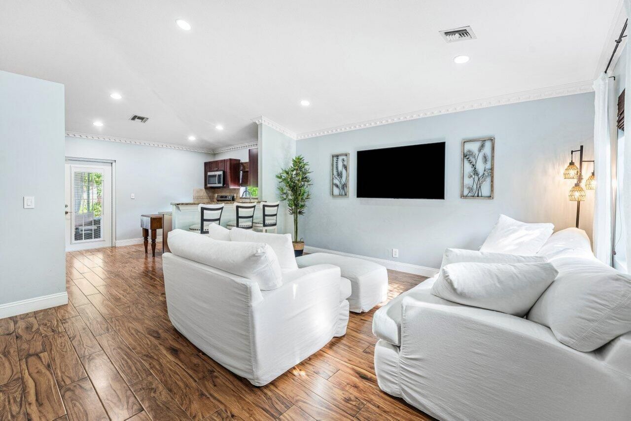 5418 Club Circle, Haverhill, FL 33415 Photo