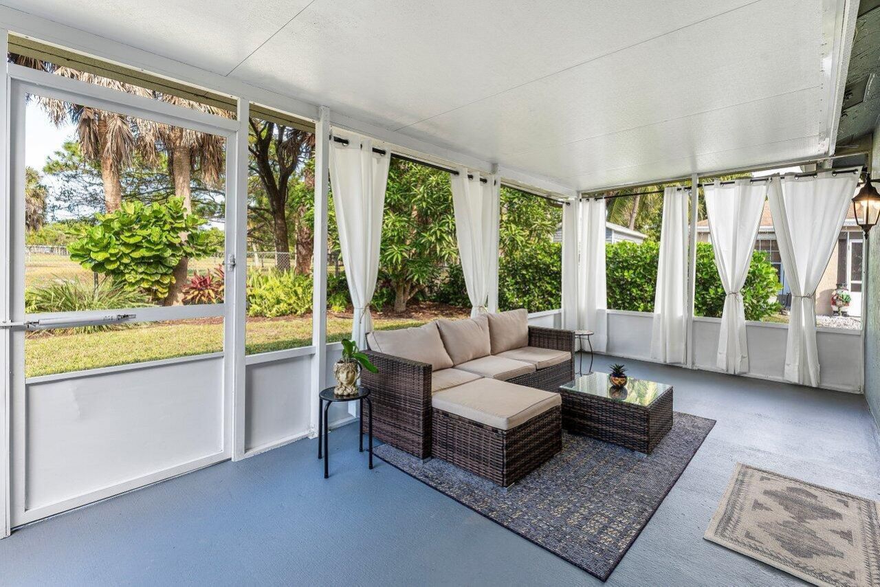 5418 Club Circle, Haverhill, FL 33415 Photo