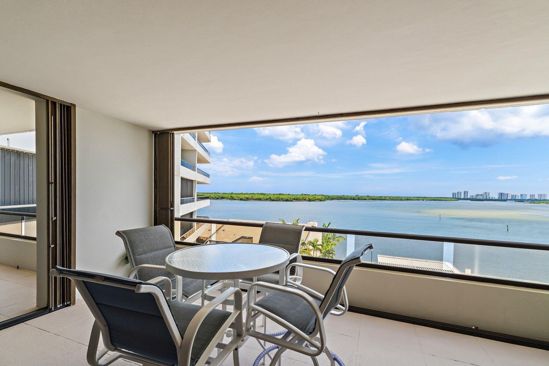 100 Lakeshore Drive, Unit 457, North Palm Beach, FL 33408 Photo