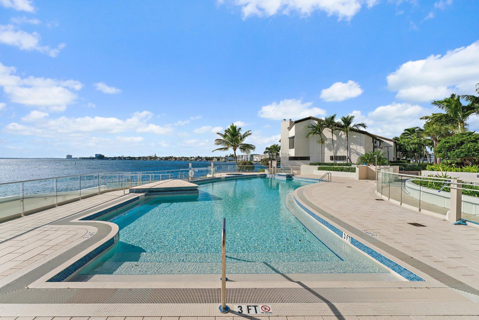 100 Lakeshore Drive, Unit 457, North Palm Beach, FL 33408 Photo