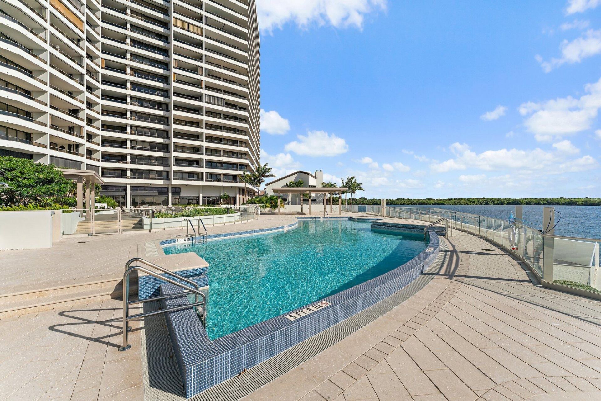 100 Lakeshore Drive, Unit 457, North Palm Beach, FL 33408 Photo
