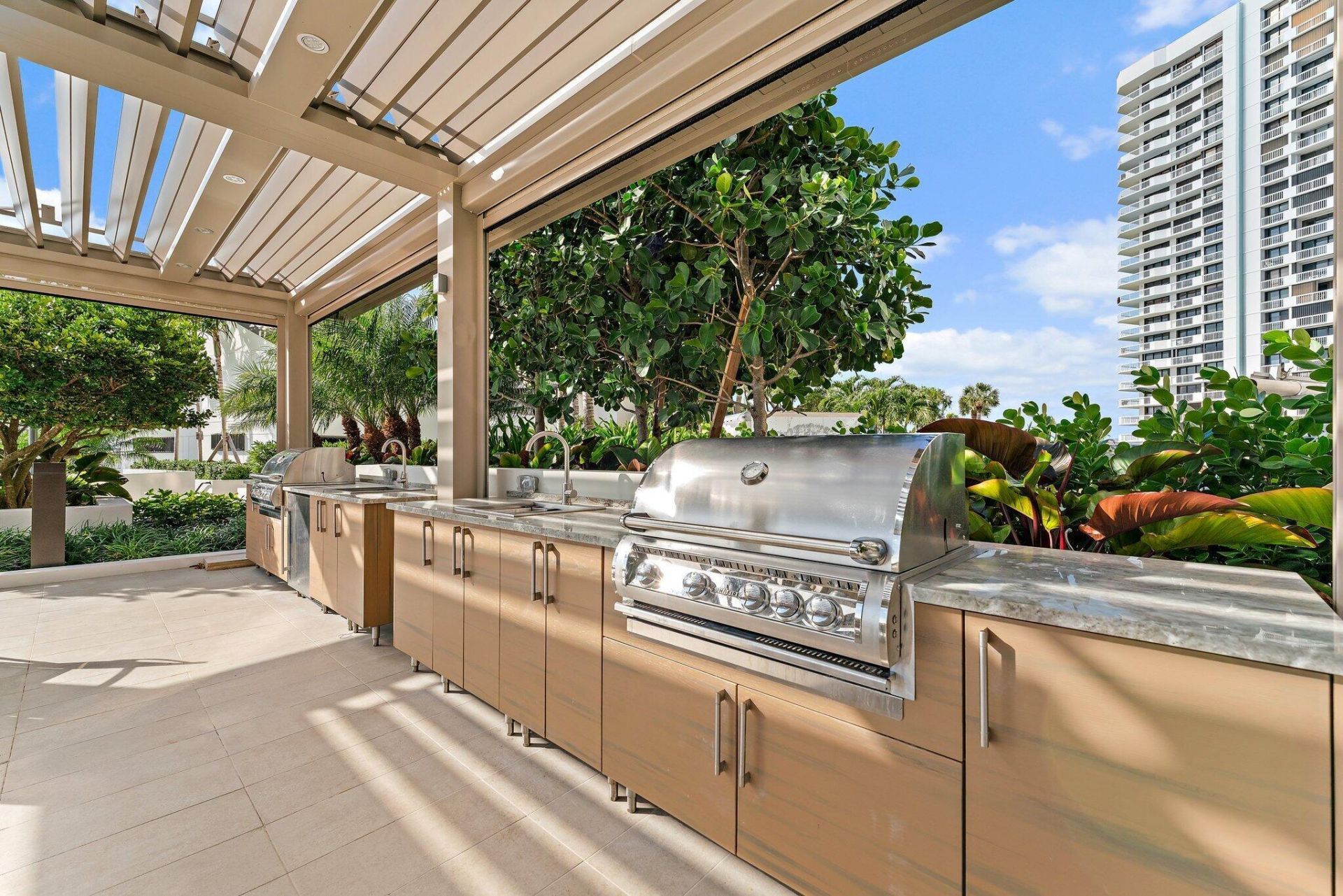 100 Lakeshore Drive, Unit 457, North Palm Beach, FL 33408 Photo