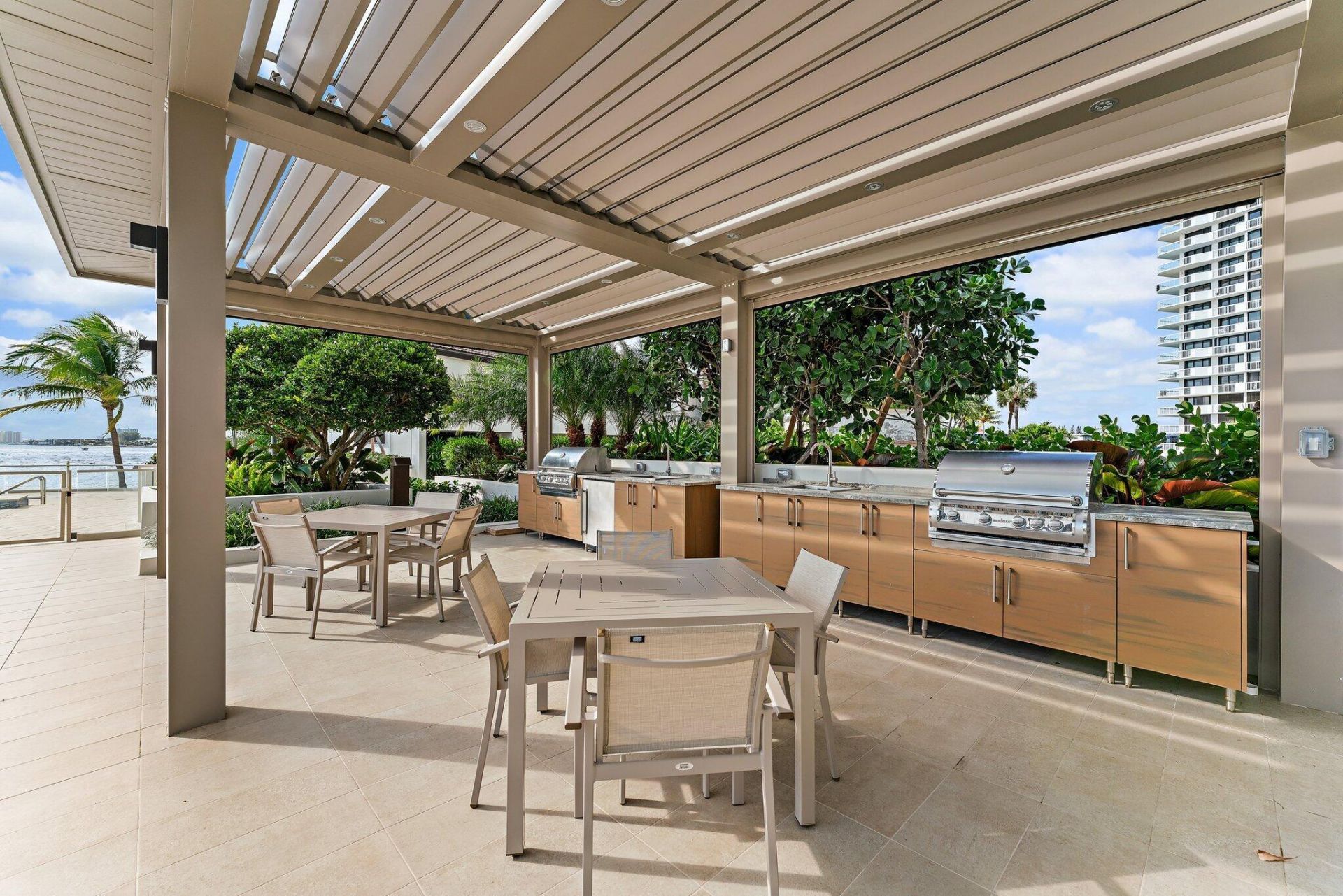 100 Lakeshore Drive, Unit 457, North Palm Beach, FL 33408 Photo