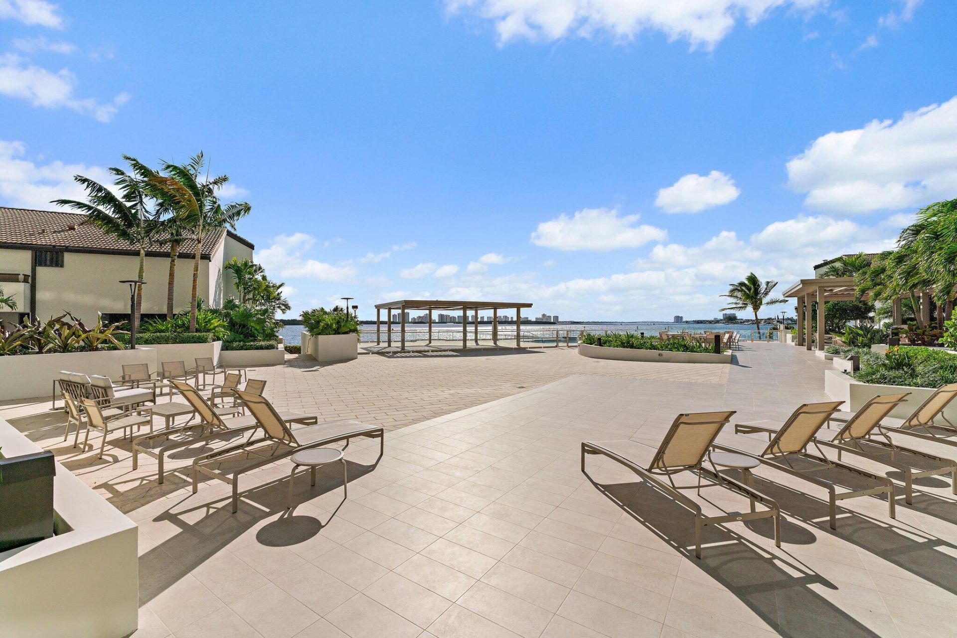100 Lakeshore Drive, Unit 457, North Palm Beach, FL 33408 Photo