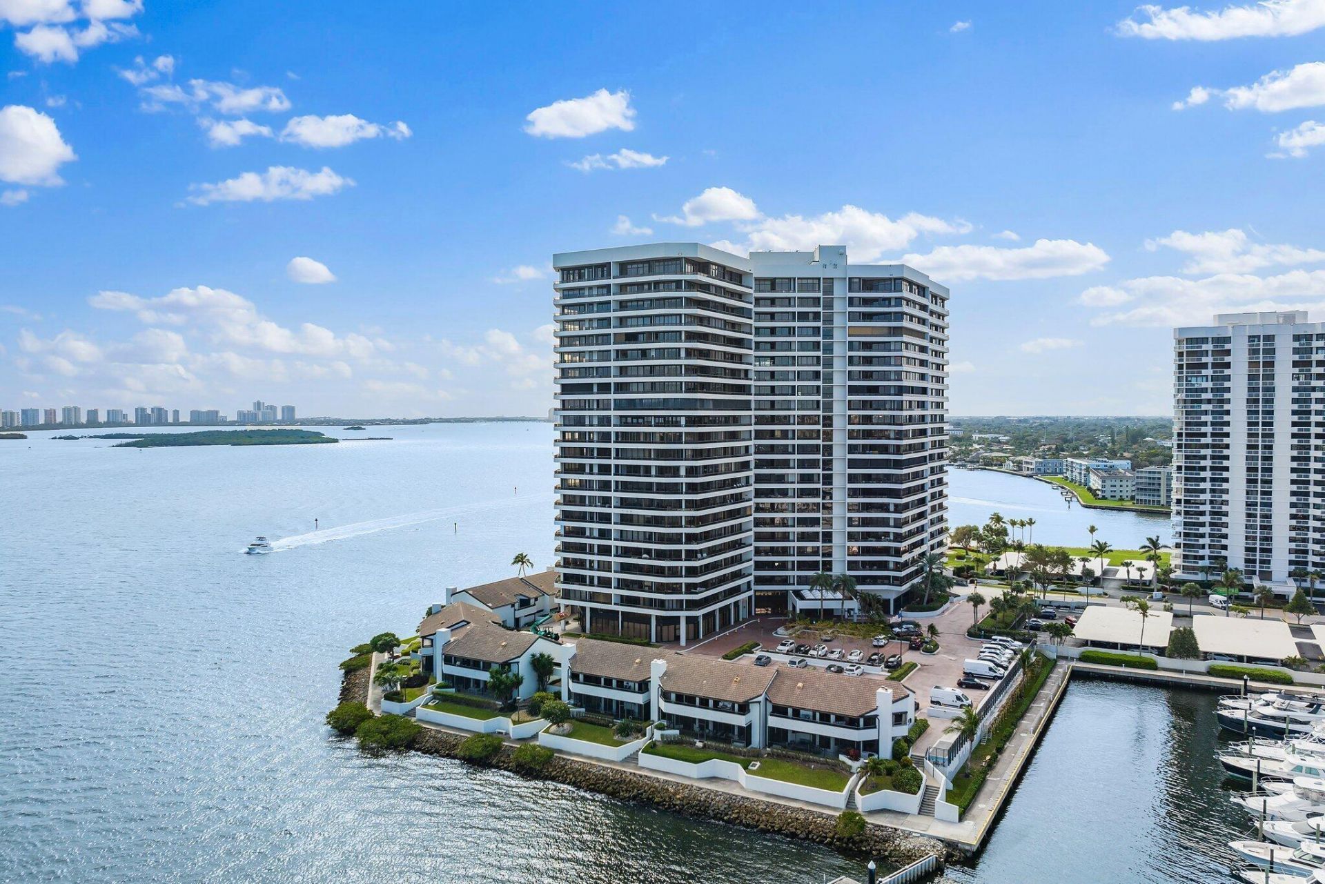 100 Lakeshore Drive, Unit 457, North Palm Beach, FL 33408 Photo