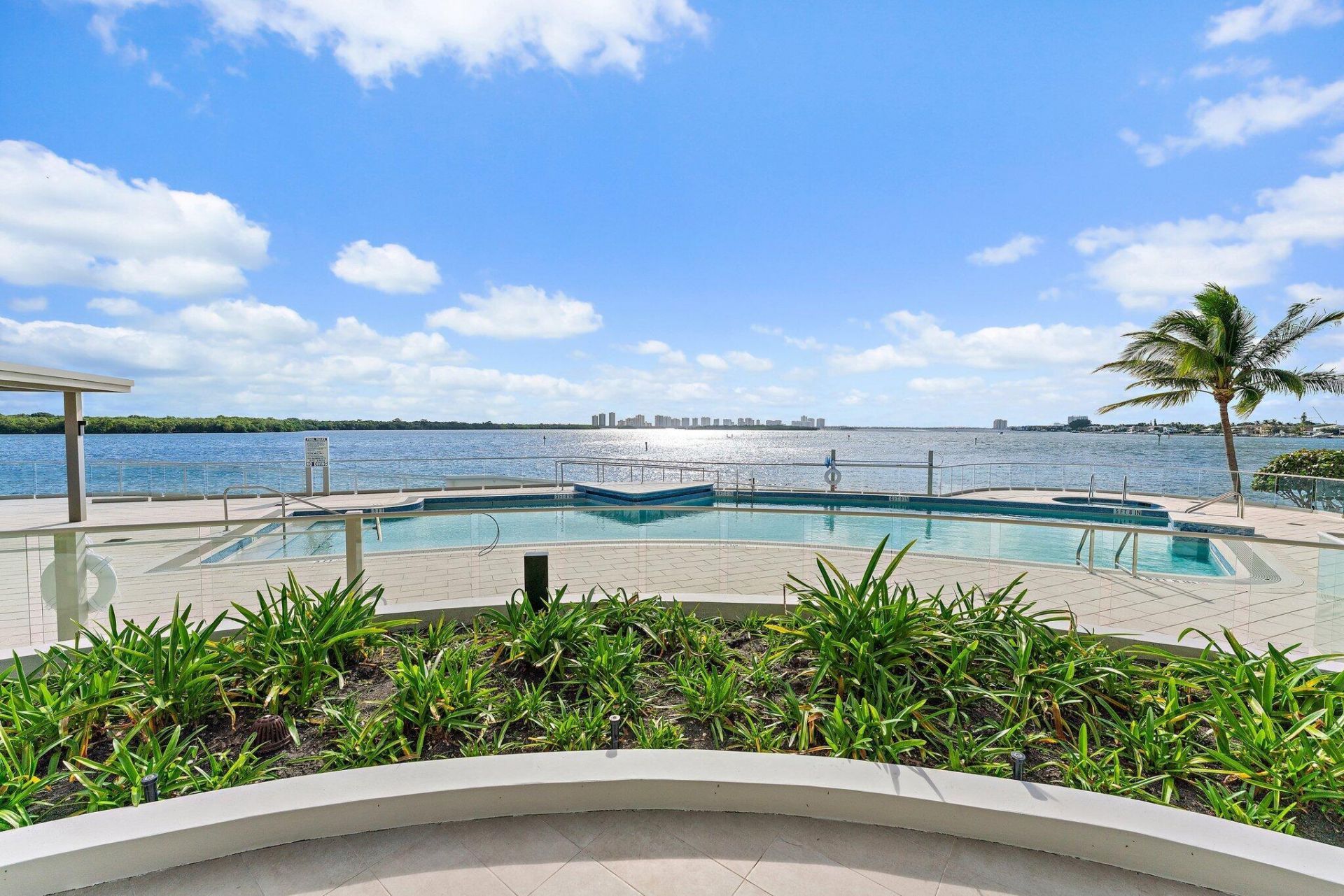 100 Lakeshore Drive, Unit 457, North Palm Beach, FL 33408 Photo