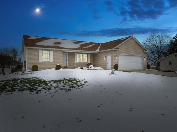 68426 CR 23, New Paris, IN 46553