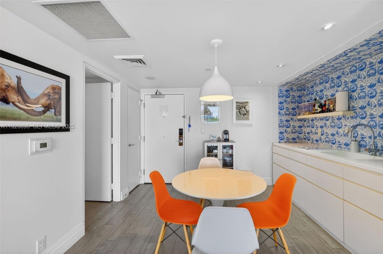 1100 West Ave, Unit 624, Miami Beach, FL 33139 Photo