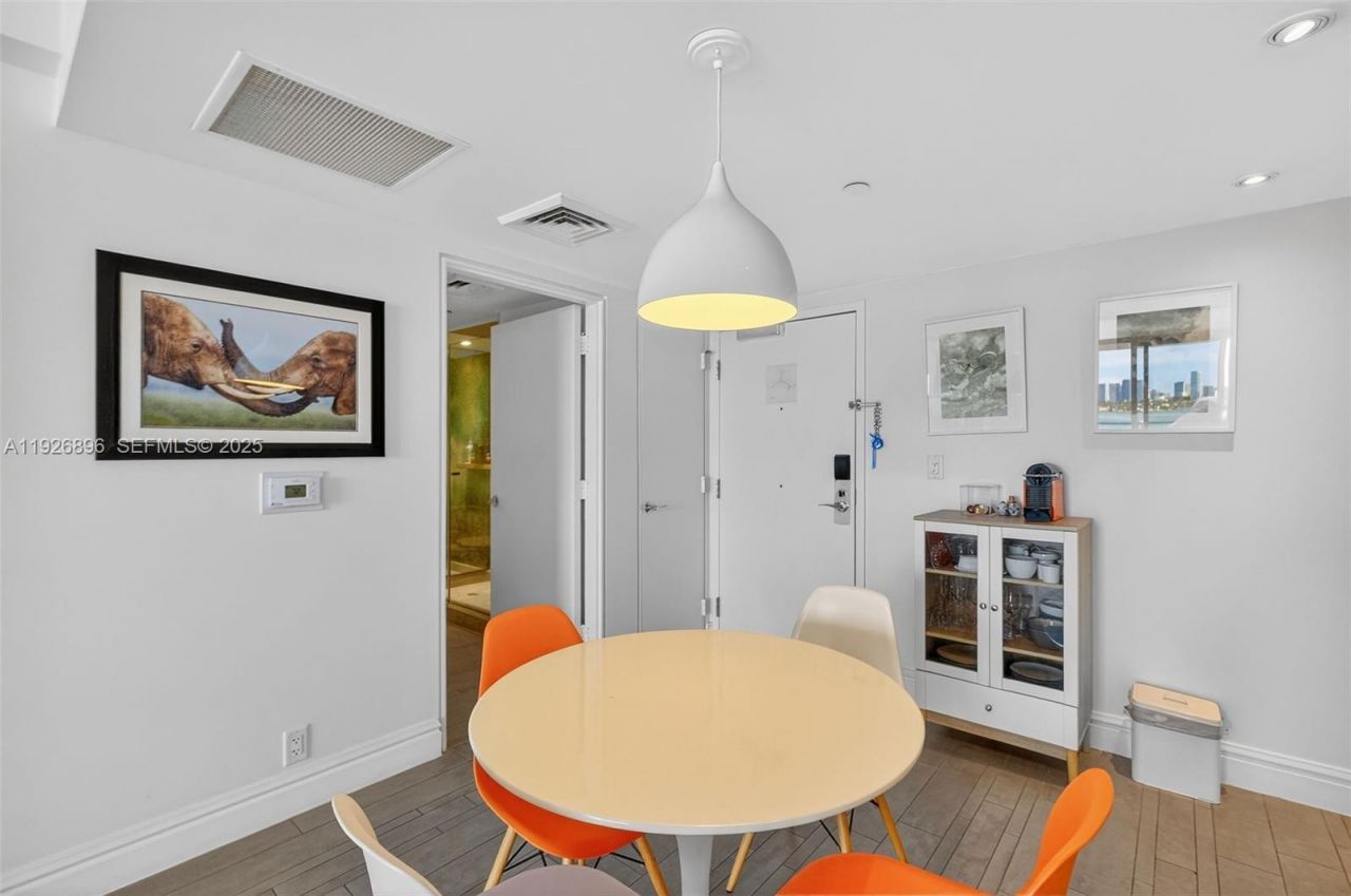 1100 West Ave, Unit 624, Miami Beach, FL 33139 Photo