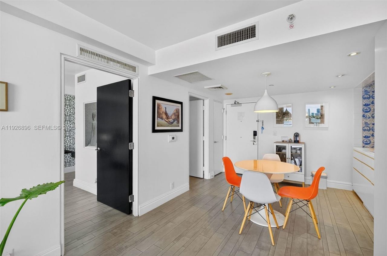 1100 West Ave, Unit 624, Miami Beach, FL 33139 Photo