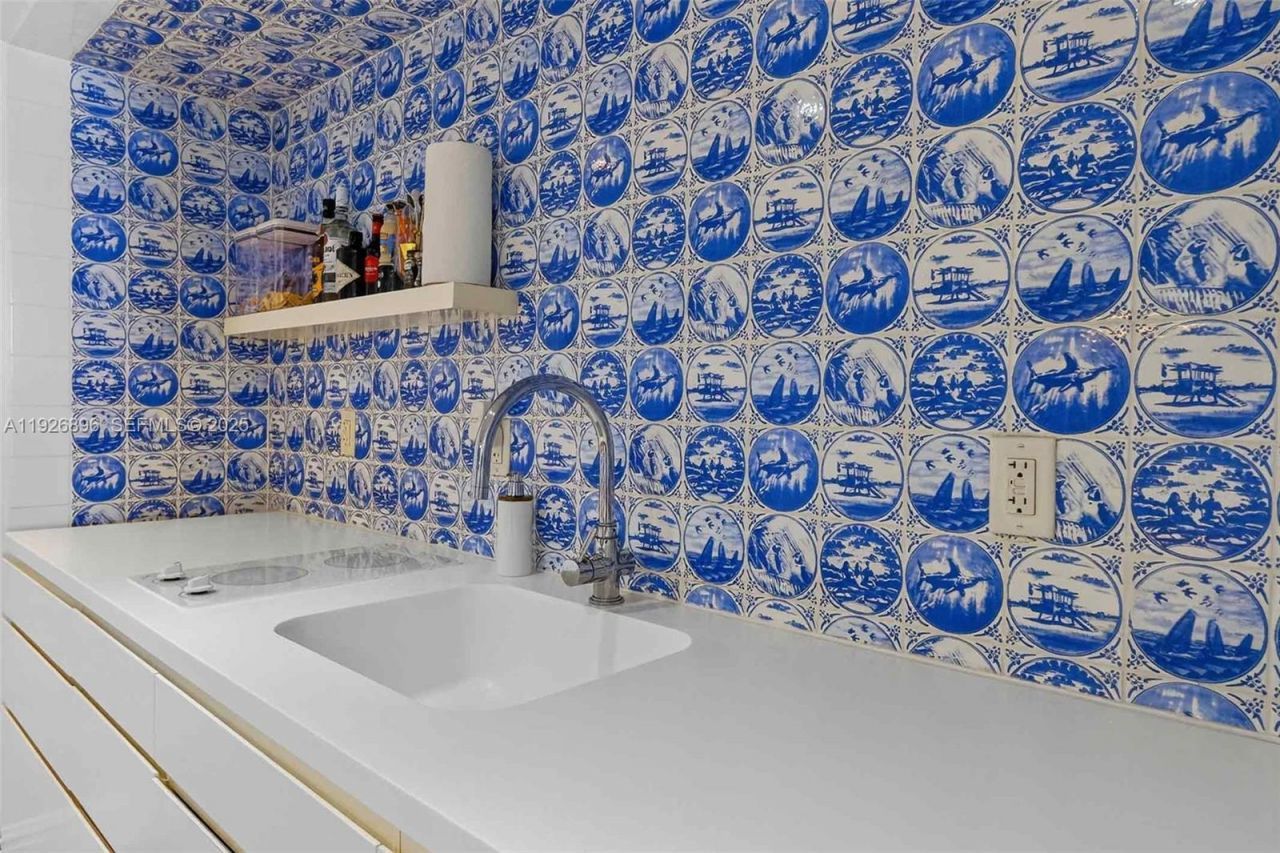 1100 West Ave, Unit 624, Miami Beach, FL 33139 Photo