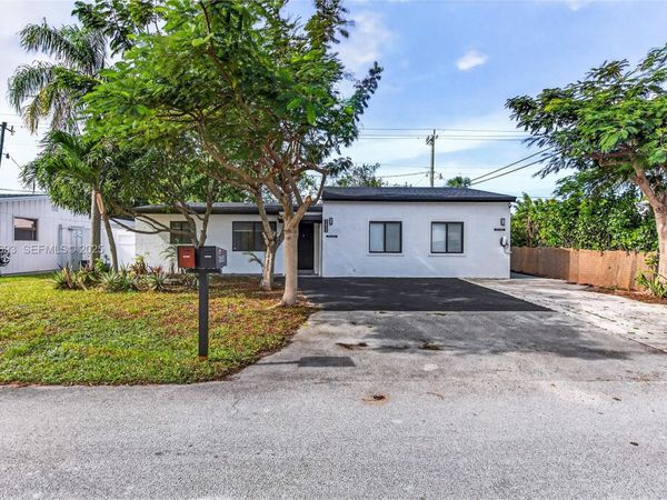 2633 NE 13th Ave, Unit 1, Pompano Beach, FL 33064