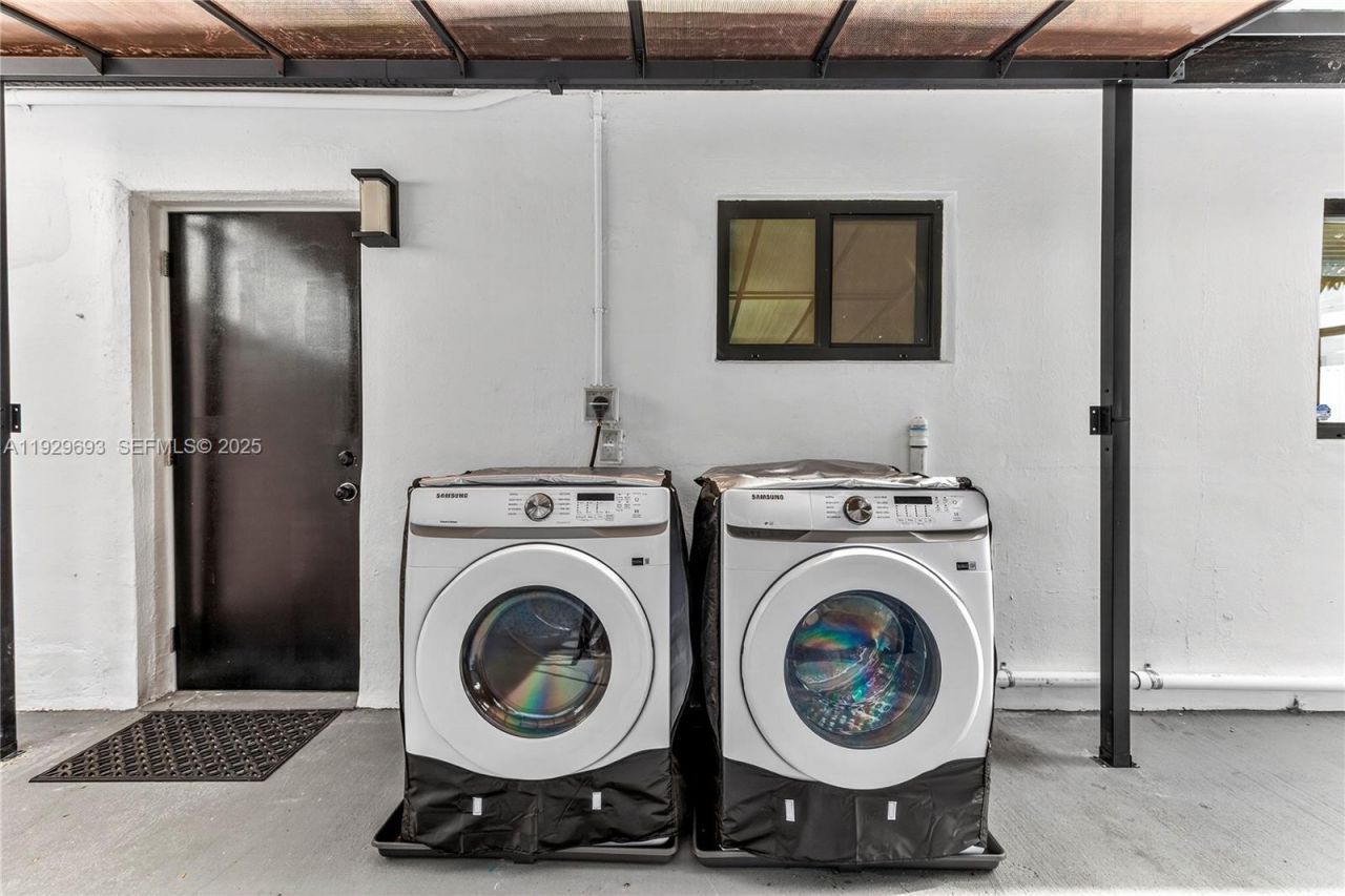 2633 NE 13th Ave, Unit 1, Pompano Beach, FL 33064 Photo