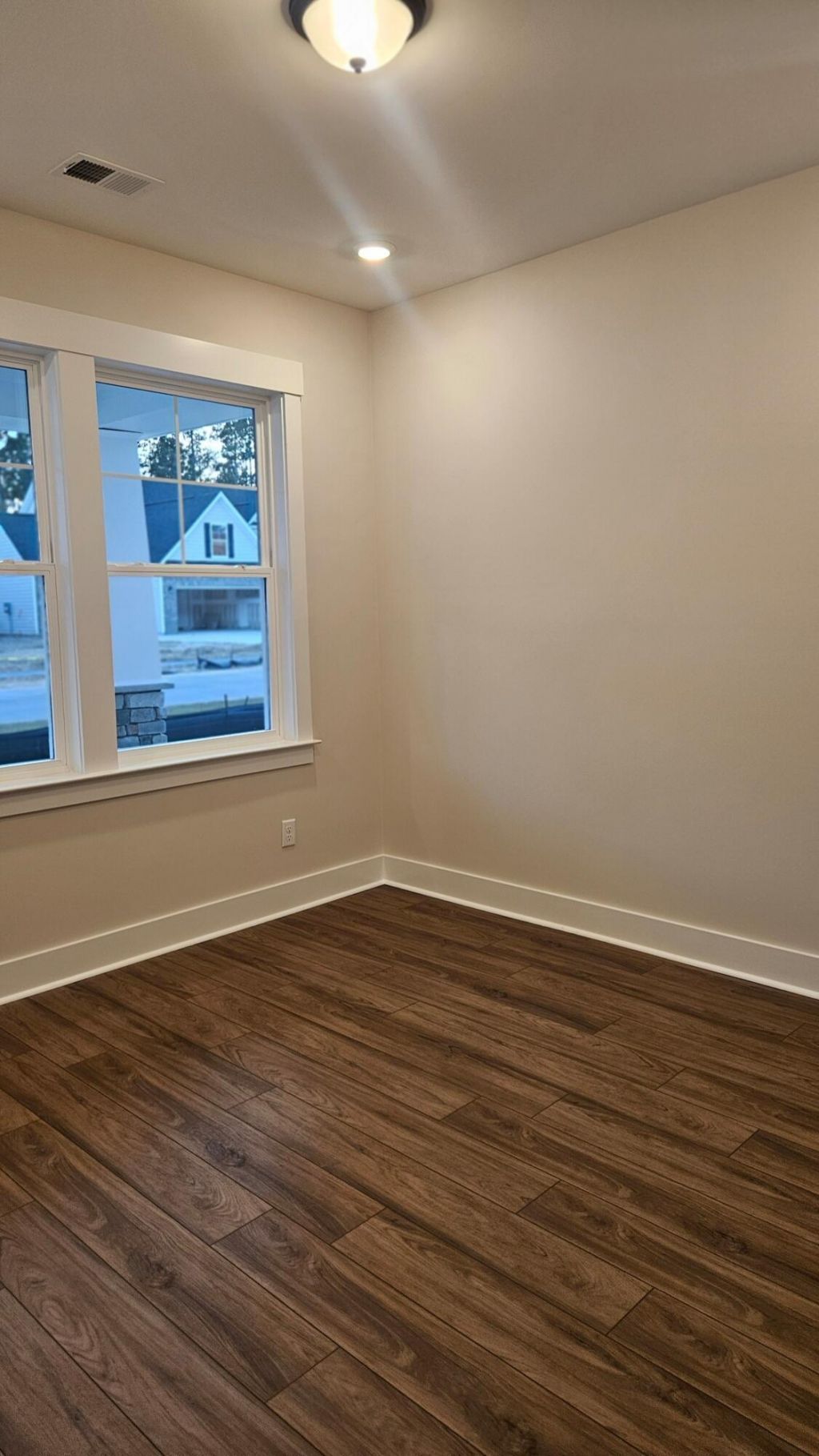 255 Huguenot Trail Photo 10