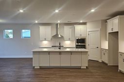 255 Huguenot Trail photo 4