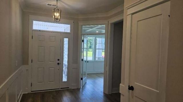 255 Huguenot Trail Photo 9