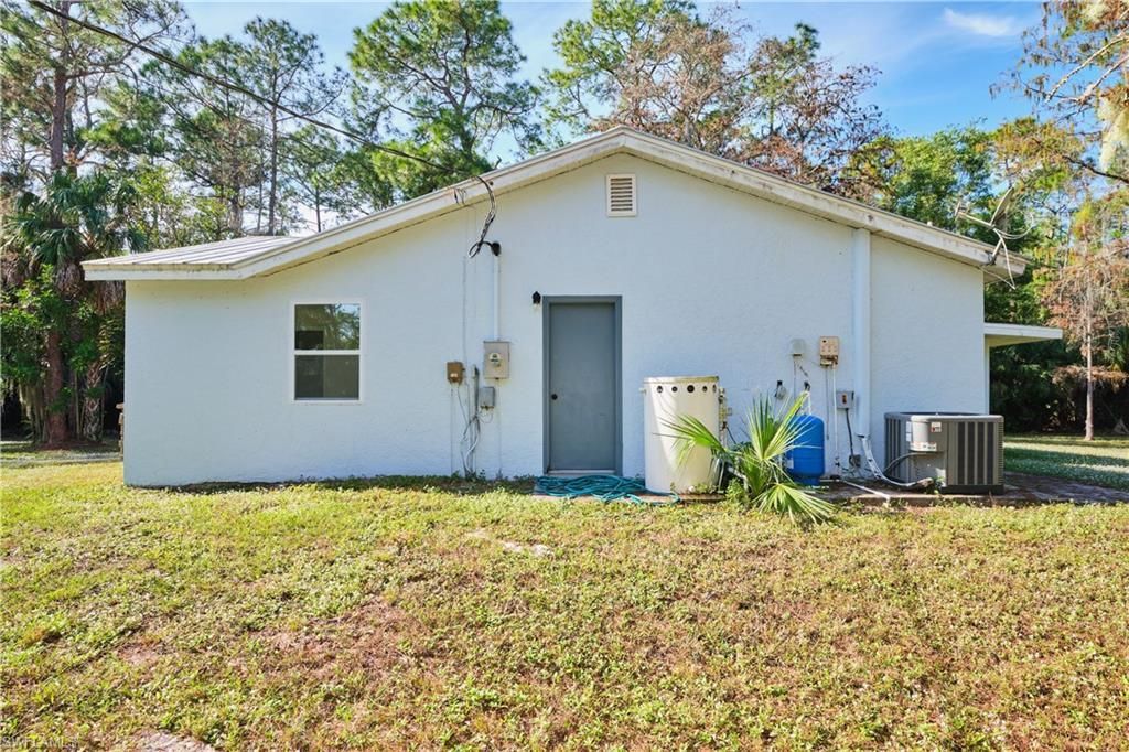 221 18th Ave Nw, Naples, FL 34120 Photo