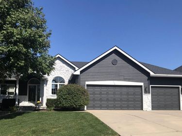 17020 Erskine Street, Omaha, NE 68116