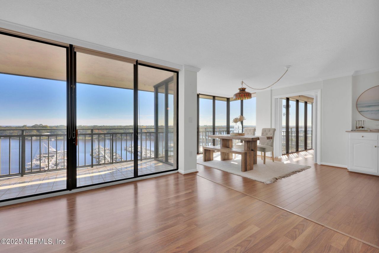 4401 Lakeside Drive, Unit 1204, Jacksonville, FL 32210 Photo