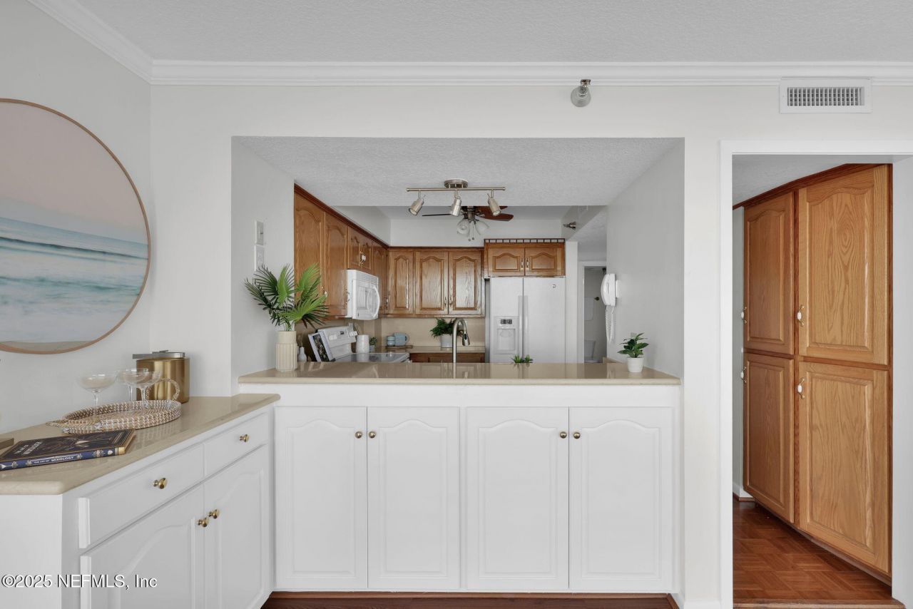 4401 Lakeside Drive, Unit 1204, Jacksonville, FL 32210 Photo