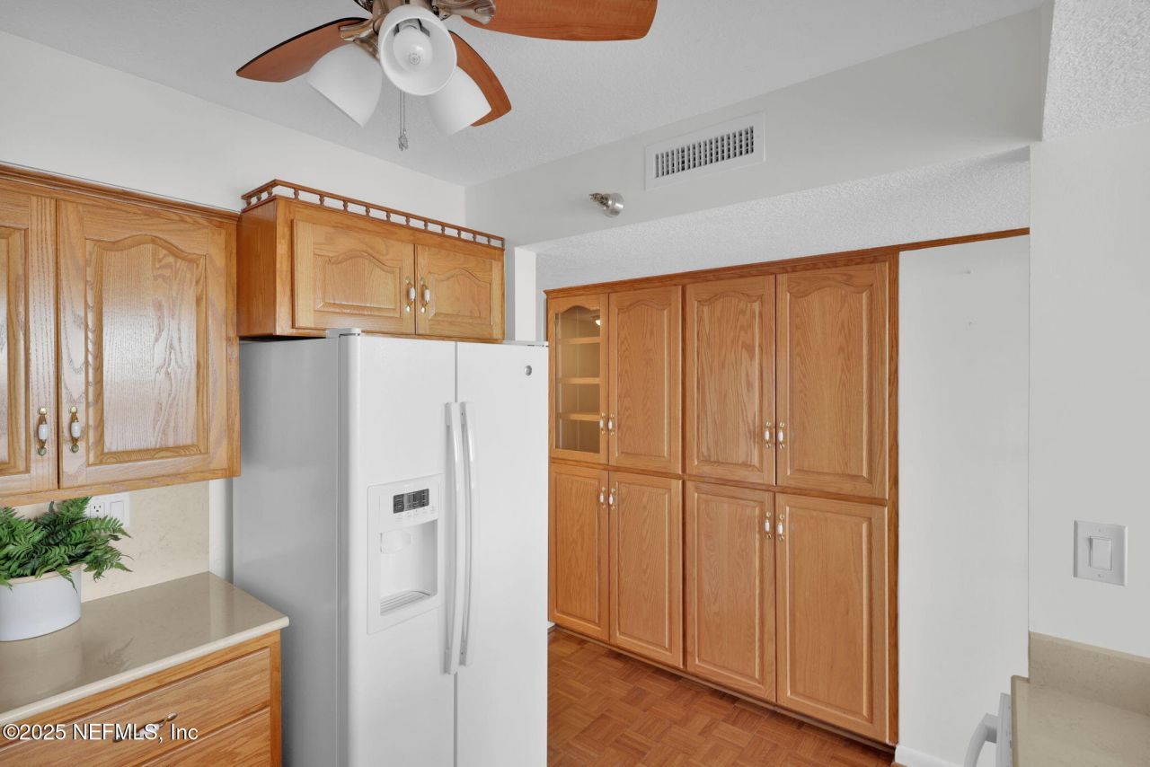 4401 Lakeside Drive, Unit 1204, Jacksonville, FL 32210 Photo