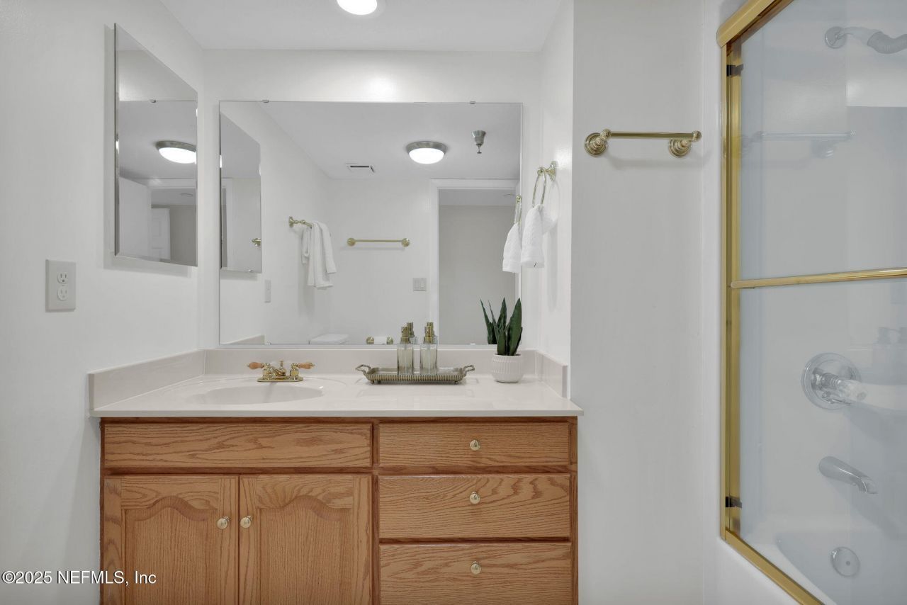 4401 Lakeside Drive, Unit 1204, Jacksonville, FL 32210 Photo