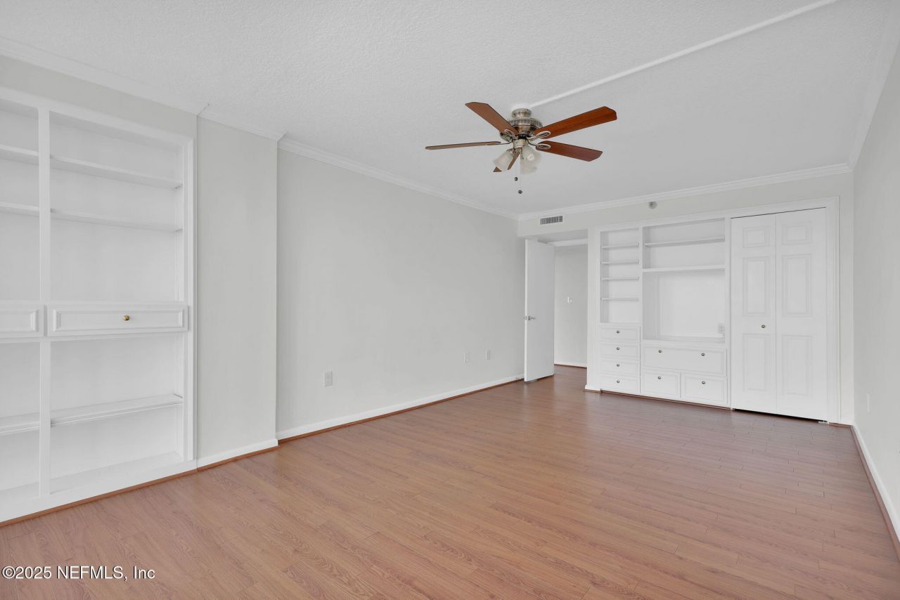 4401 Lakeside Drive, Unit 1204, Jacksonville, FL 32210 Photo